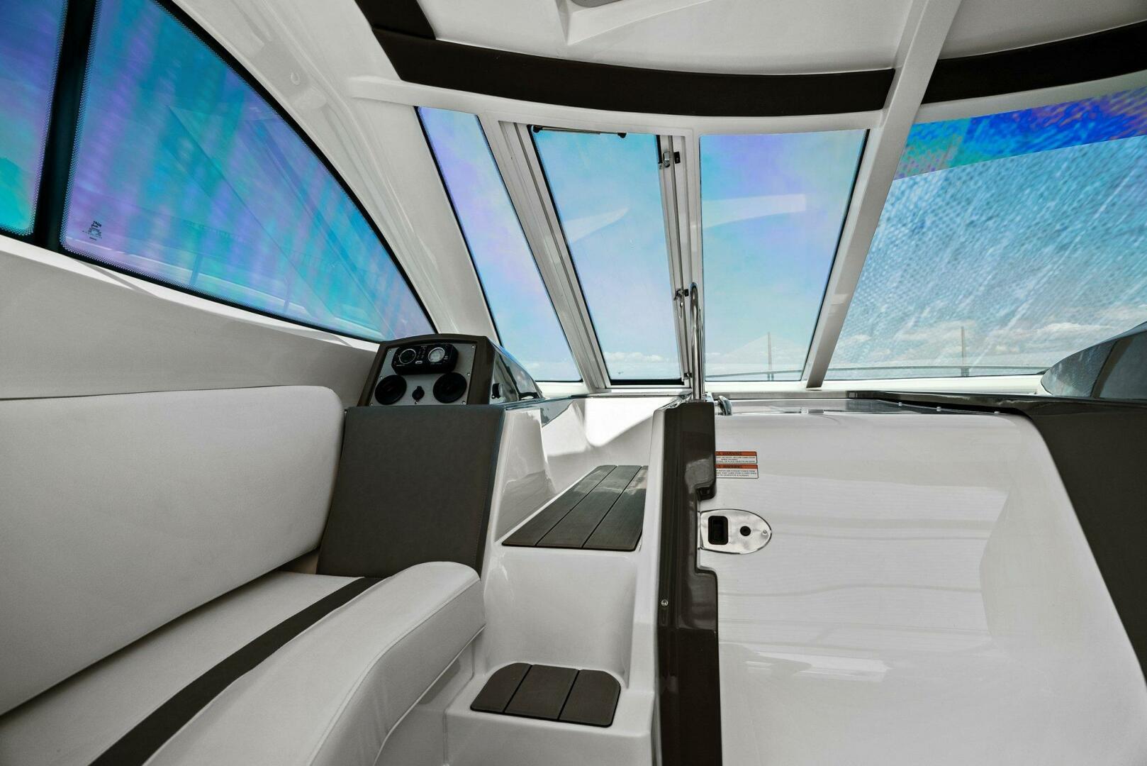 Slide: The Image of 2014 Cruisers Yachts 540 Sport Coupe - 5342400