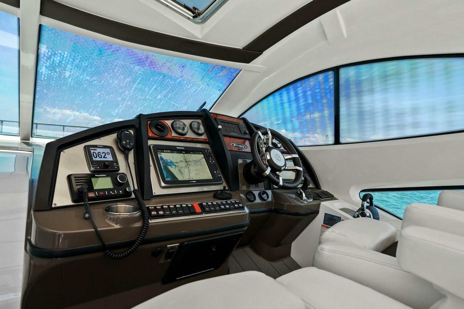 Slide: The Image of 2014 Cruisers Yachts 540 Sport Coupe - 5342402