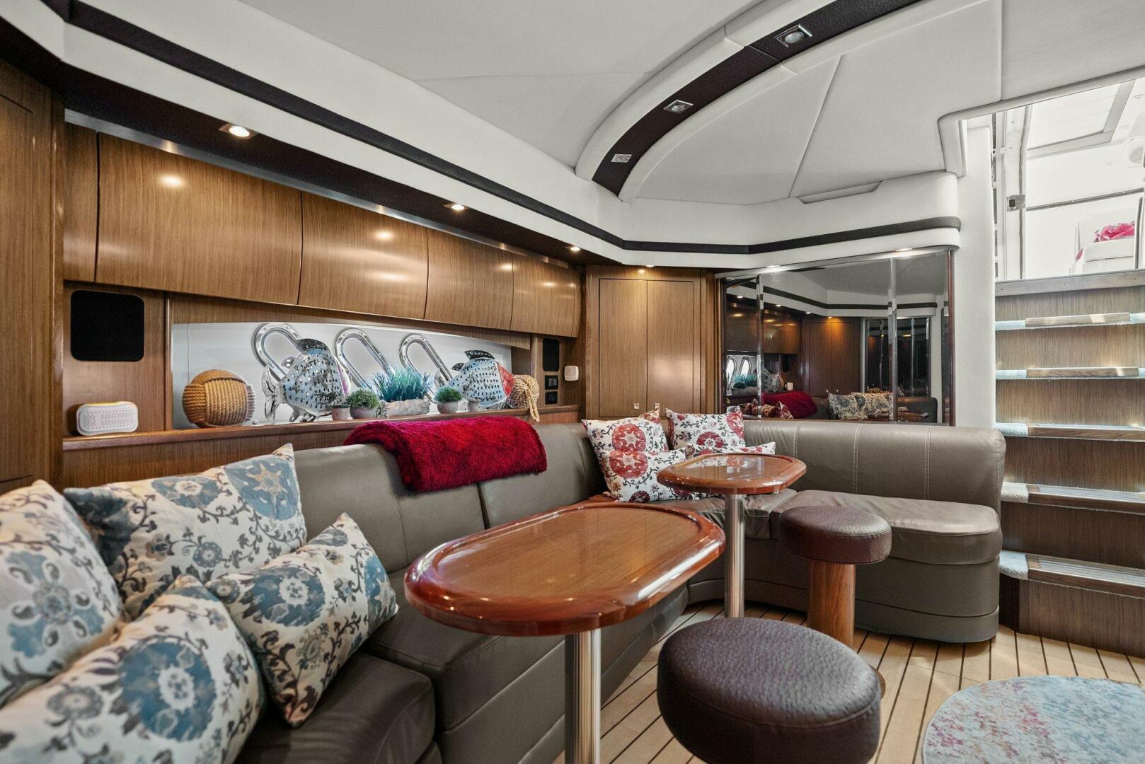 Slide: The Image of 2014 Cruisers Yachts 540 Sport Coupe - 5342413