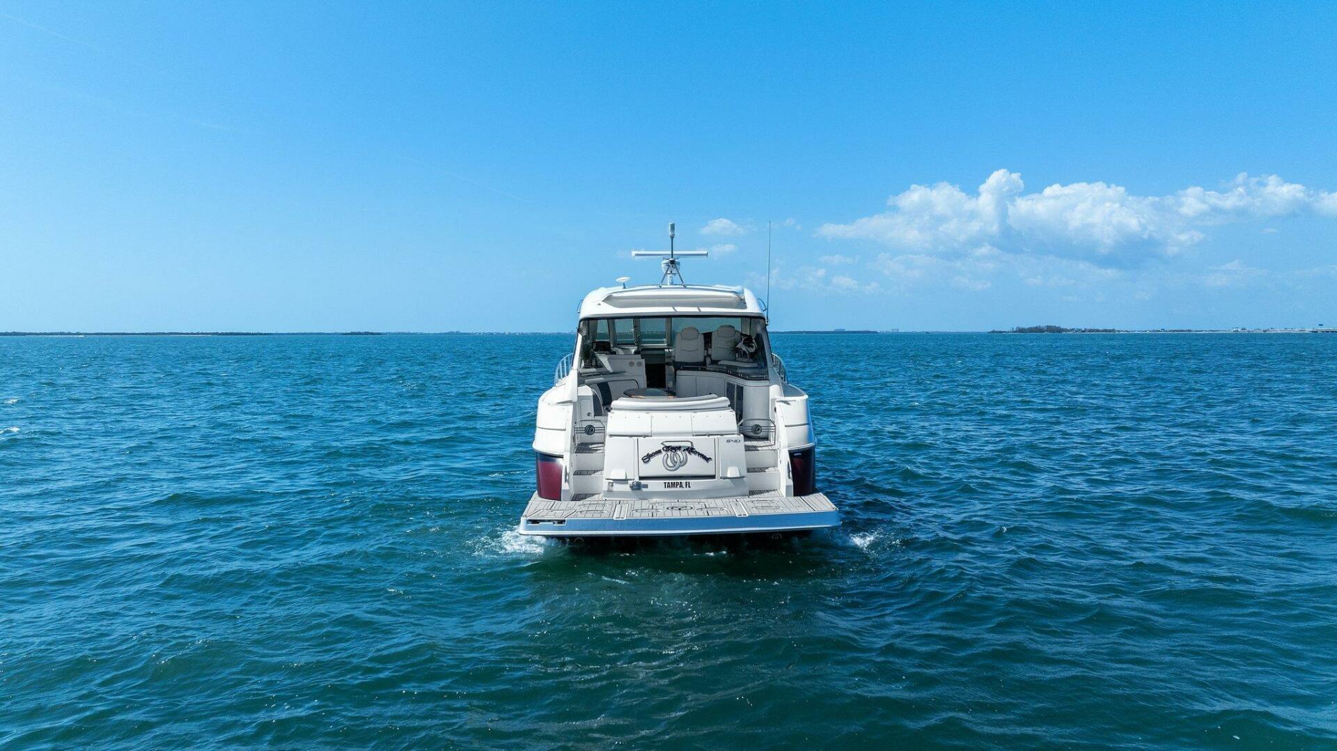 Slide: The Image of 2014 Cruisers Yachts 540 Sport Coupe - 5342473