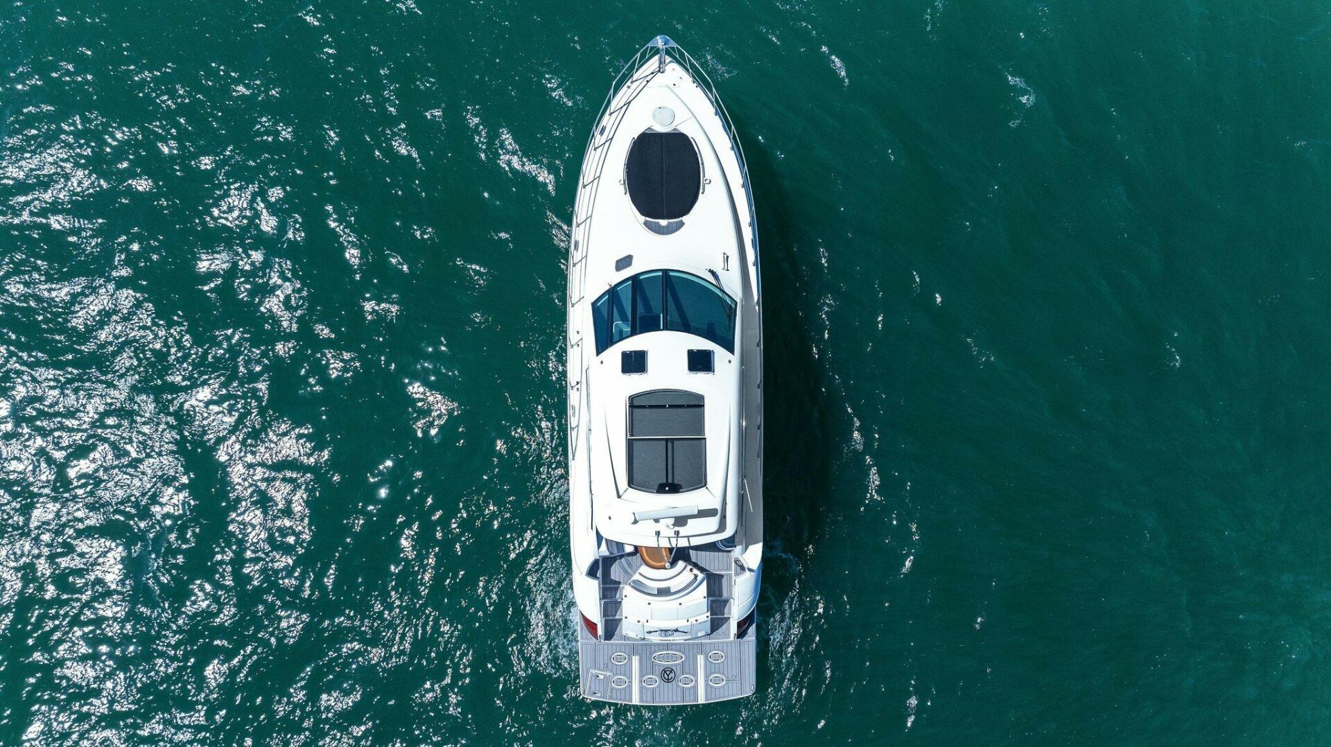 Slide: The Image of 2014 Cruisers Yachts 540 Sport Coupe - 5342474