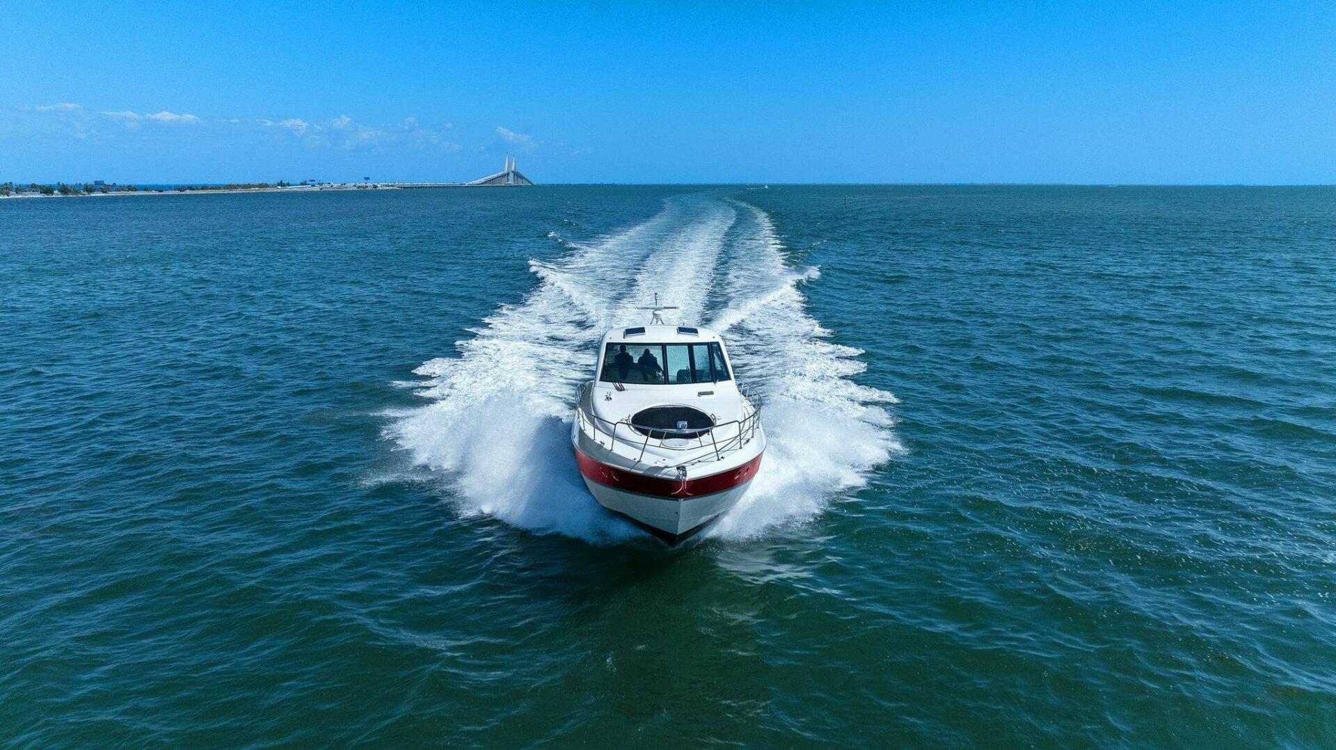 Slide: The Image of 2014 Cruisers Yachts 540 Sport Coupe - 5342476