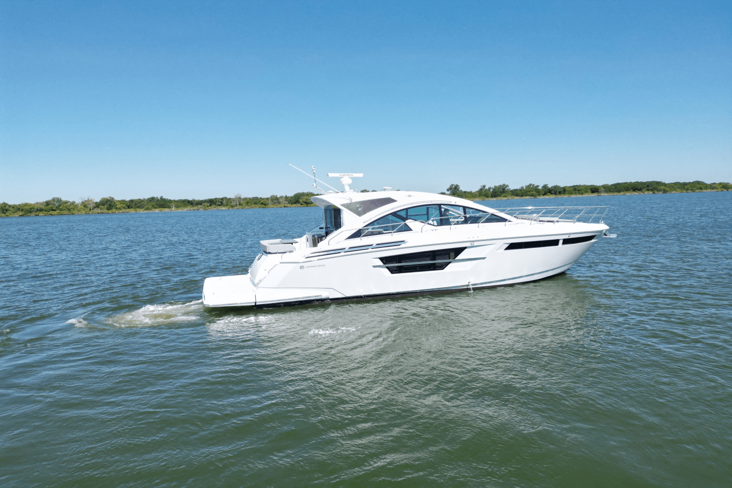 Slide: The Image of Cruisers Yachts 54 CANTIUS 2022 - 11