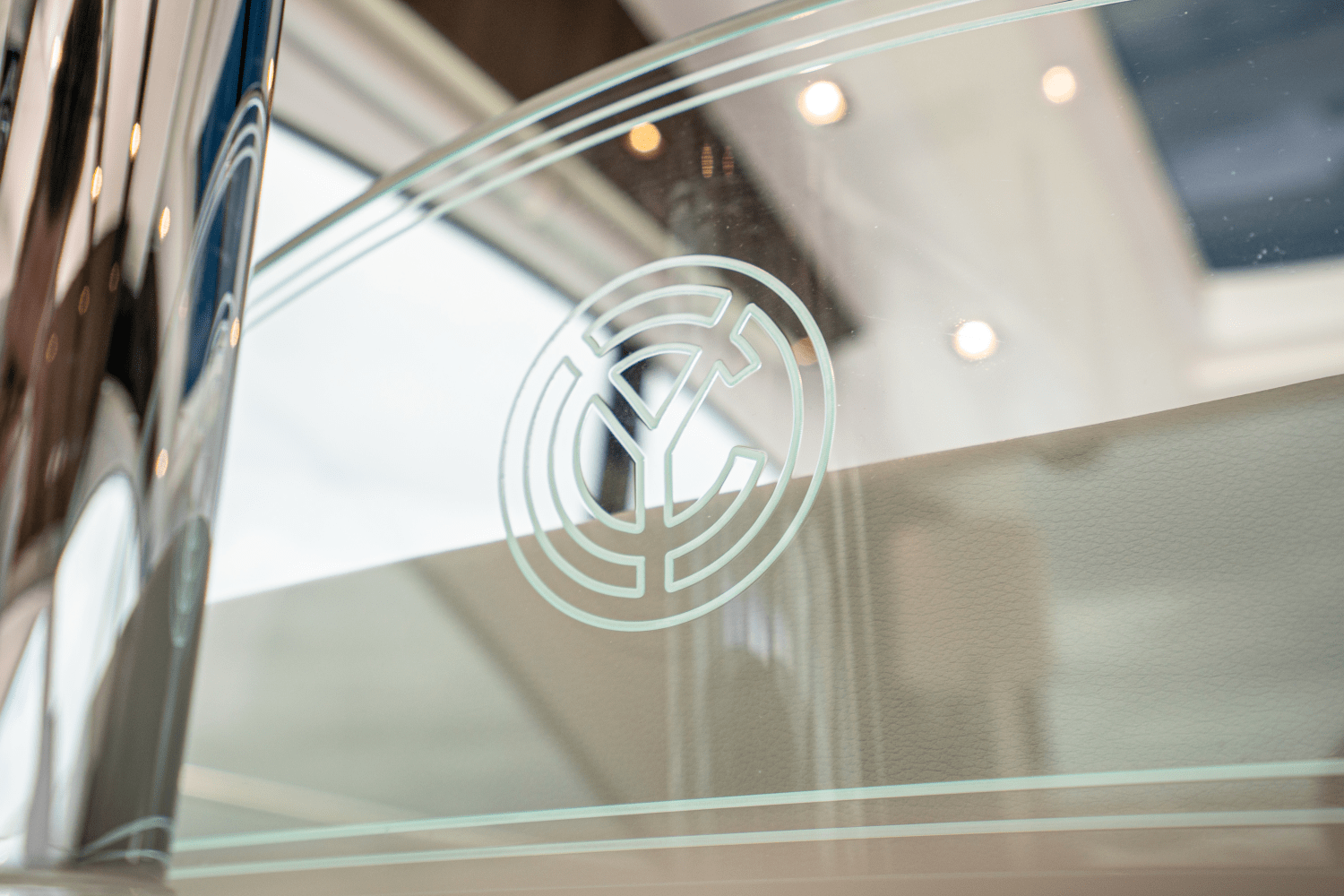 Slide: The Image of Cruisers Yachts 54 CANTIUS 2022 - 13