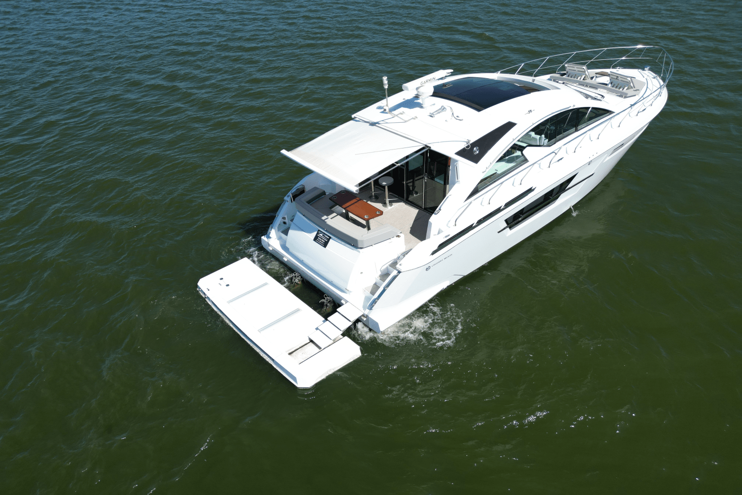 Slide: The Image of Cruisers Yachts 54 CANTIUS 2022 - 16