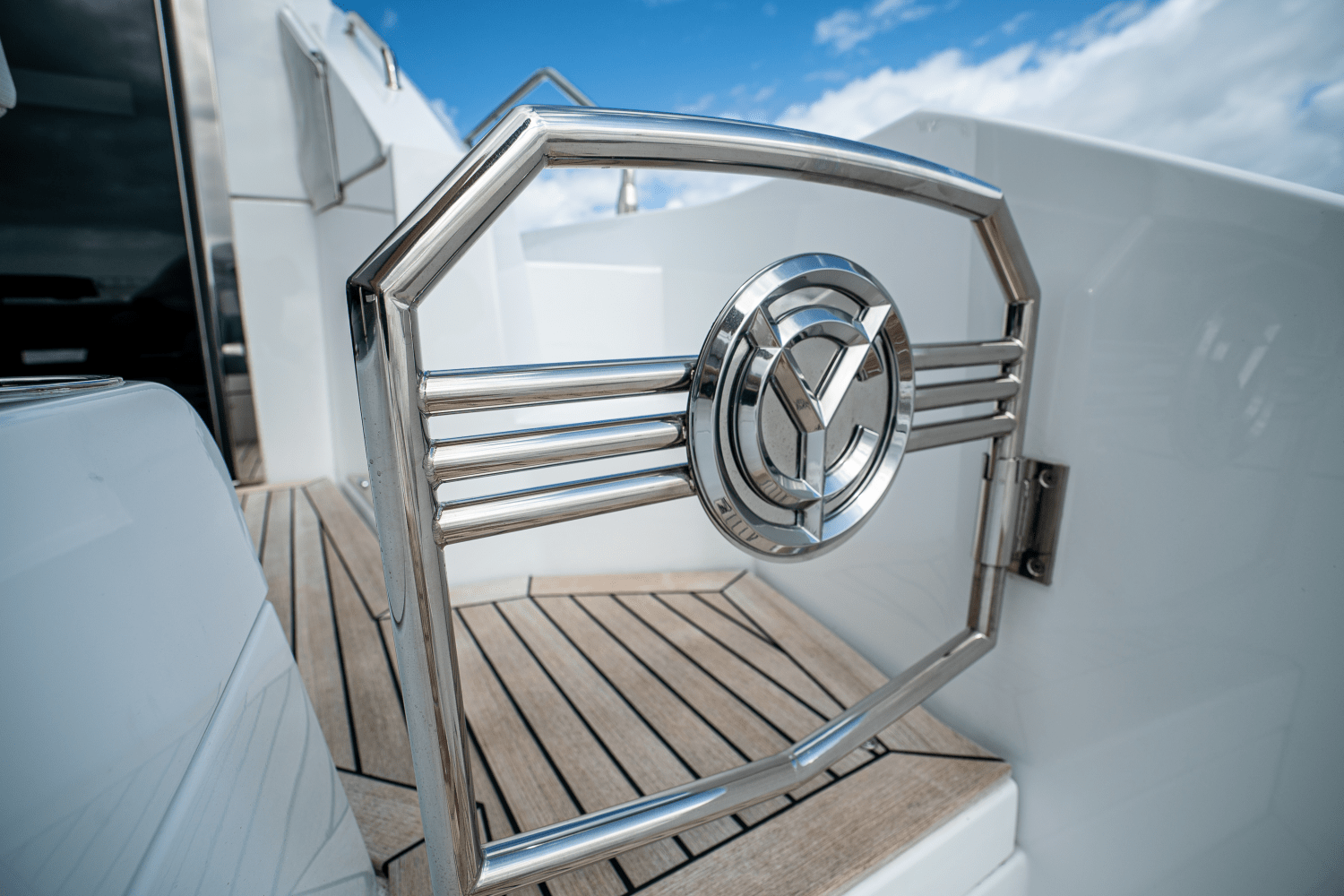 Slide: The Image of Cruisers Yachts 54 CANTIUS 2022 - 2