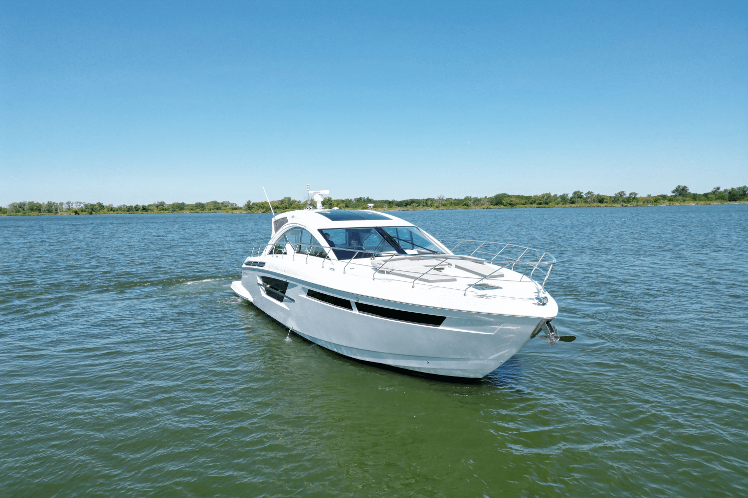 Slide: The Image of Cruisers Yachts 54 CANTIUS 2022 - 2