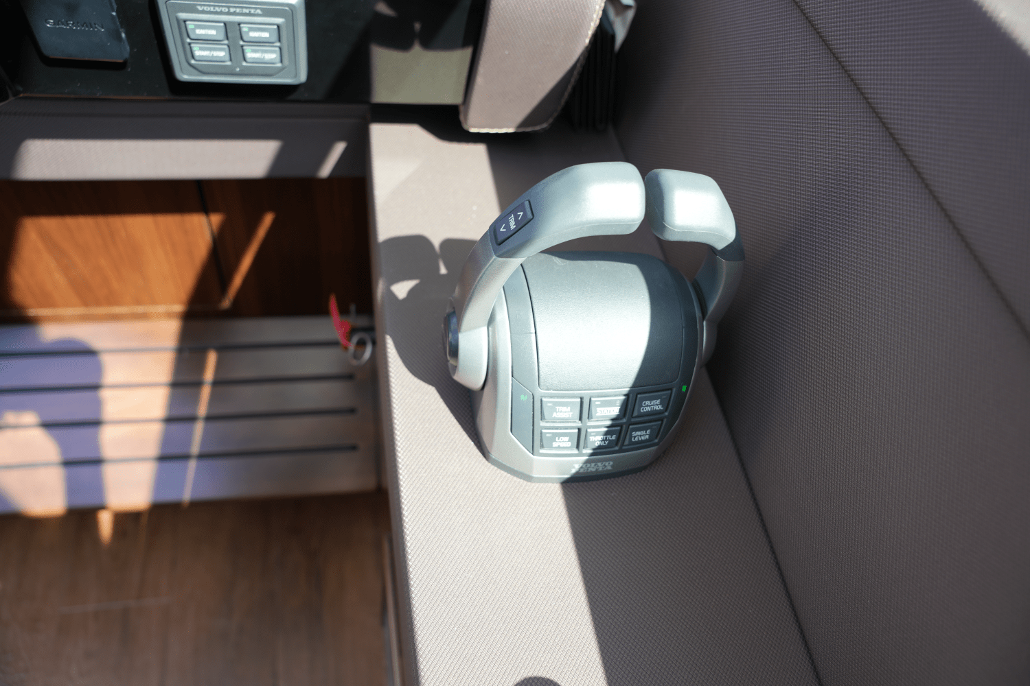 Slide: The Image of Cruisers Yachts 54 CANTIUS 2022 - 62