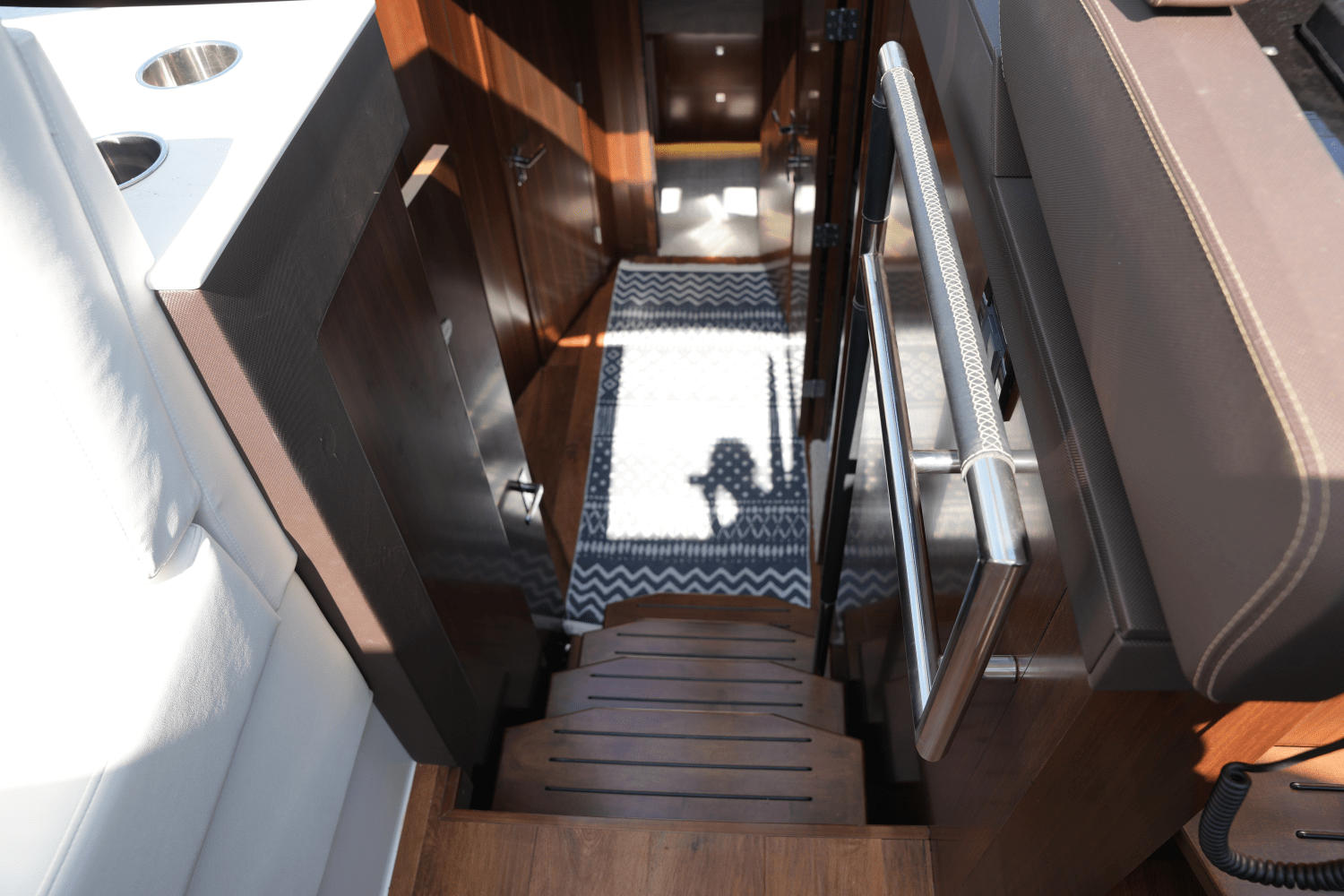 Slide: The Image of Cruisers Yachts 54 CANTIUS 2022 - 69