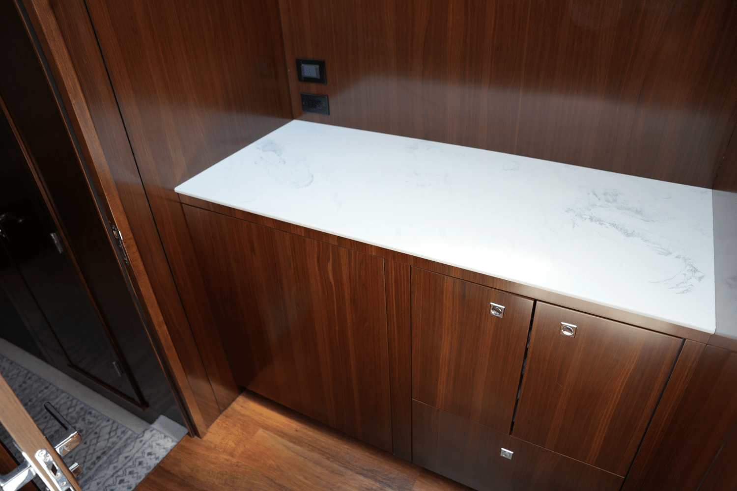 Slide: The Image of Cruisers Yachts 54 CANTIUS 2022 - 79