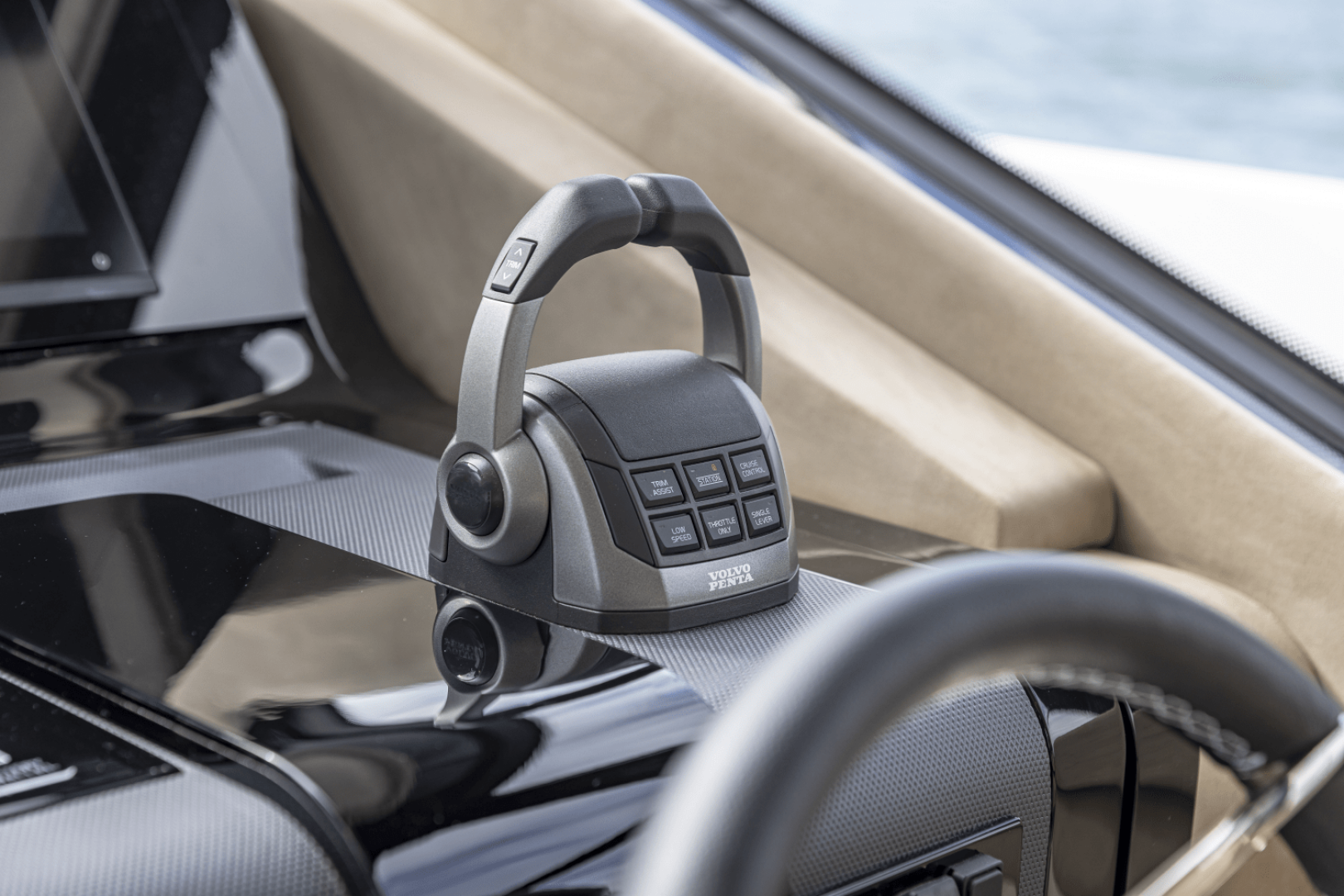 Slide: The Image of Cruisers Yachts 57 Fly 2025 - 4958415