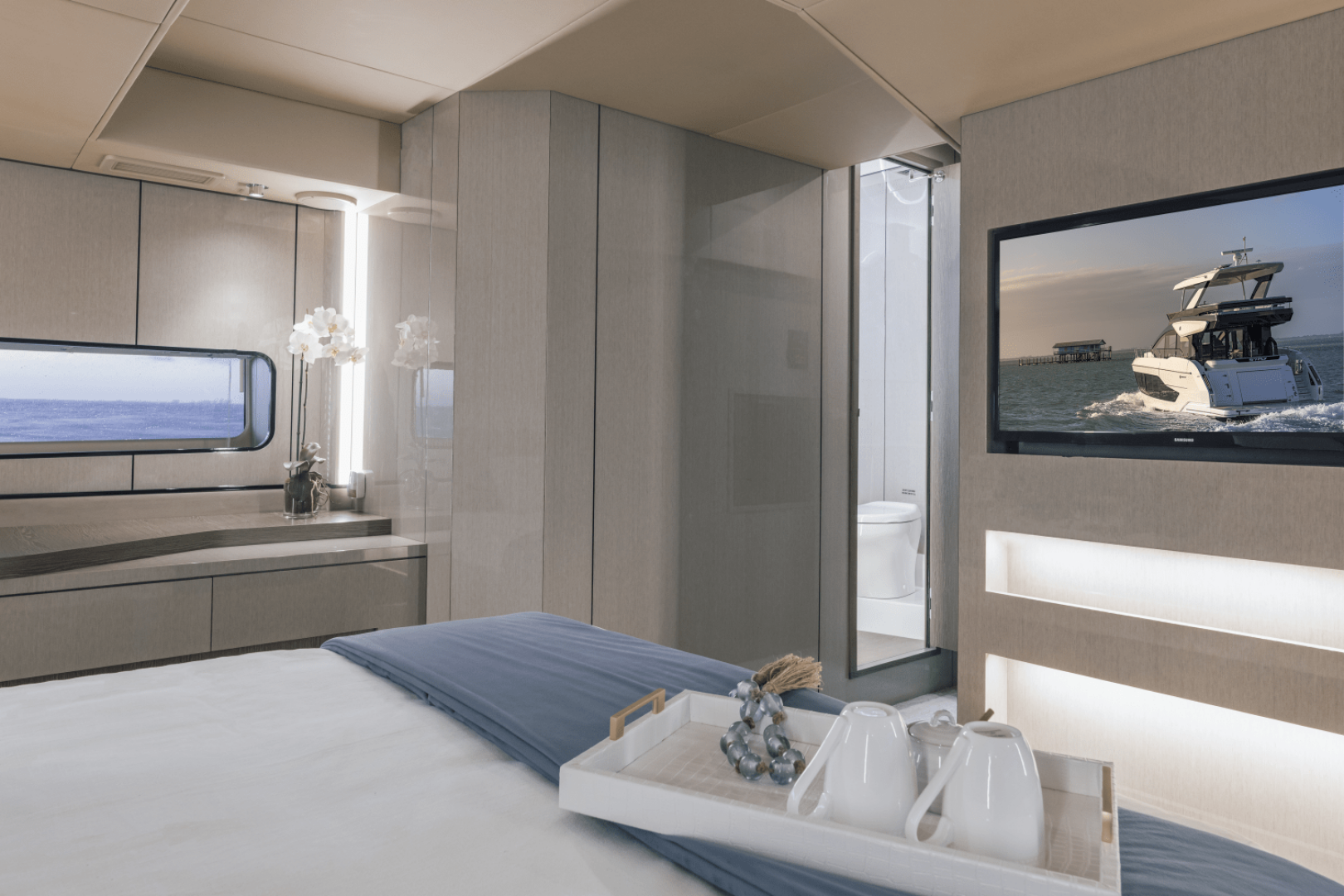 Slide: The Image of Cruisers Yachts 57 Fly 2025 - 4958434