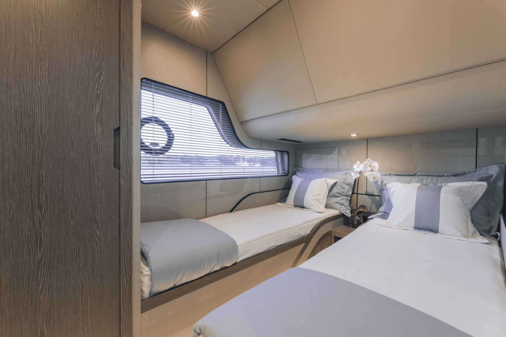 Slide: The Image of Cruisers Yachts 57 Fly 2025 - 4958438