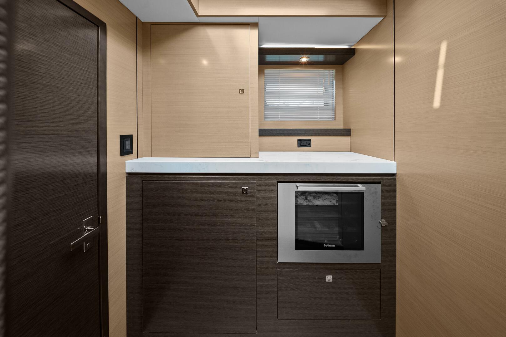 Slide: The Image of 2021 Cruiser Yachts 60 Cantius - Stateroom - 5432246