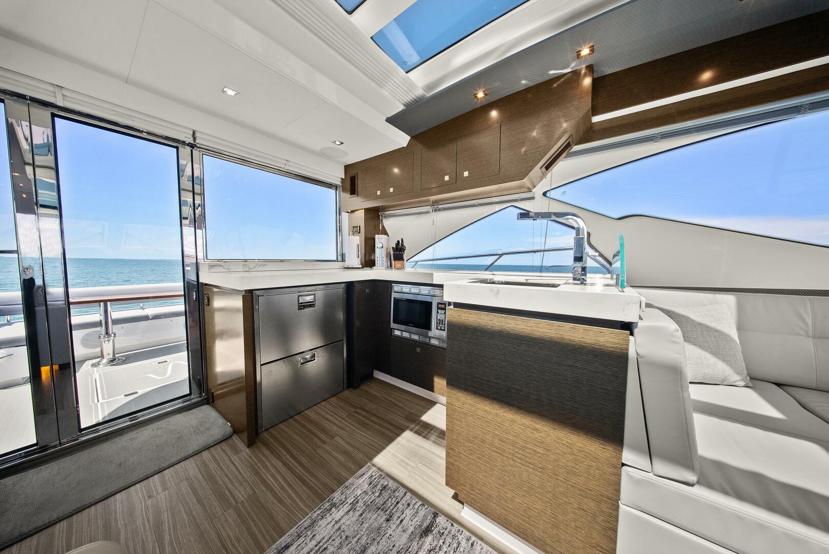 Slide: The Image of 2021 Cruiser Yachts 60 Cantius - Salon - 5432267