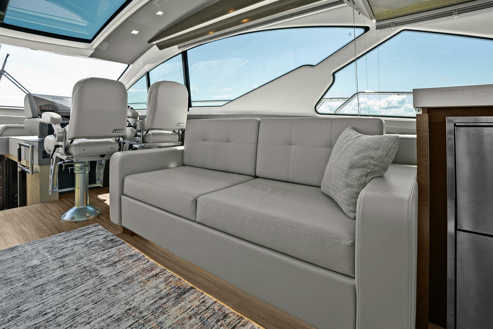 Slide: The Image of 2021 Cruiser Yachts 60 Cantius - Salon - 5432271