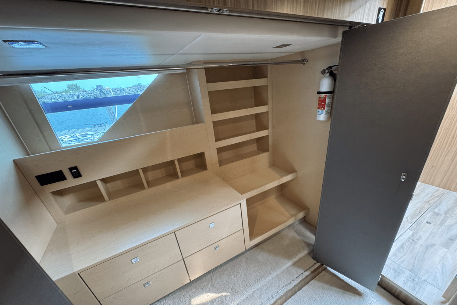 Slide: The Image of Cruisers Yachts 60 CANTIUS 2025 - 38