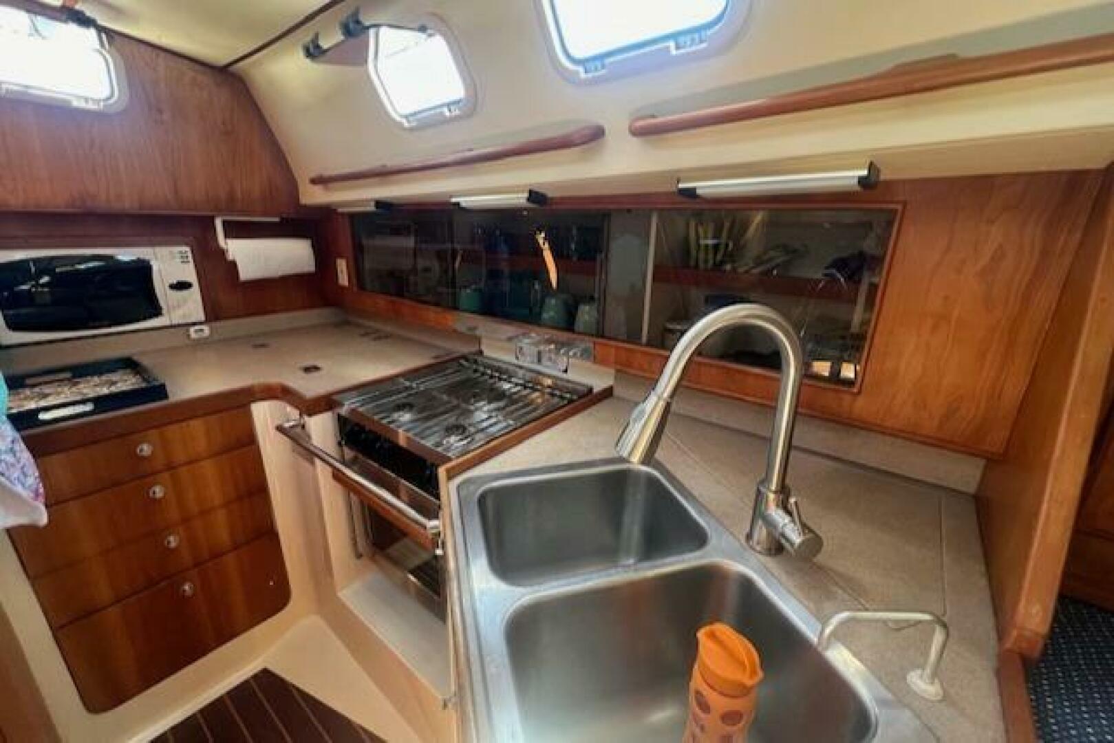 Slide: The Image of CS Canadian Sailcraft 40' Sloop 2001 - 5144978