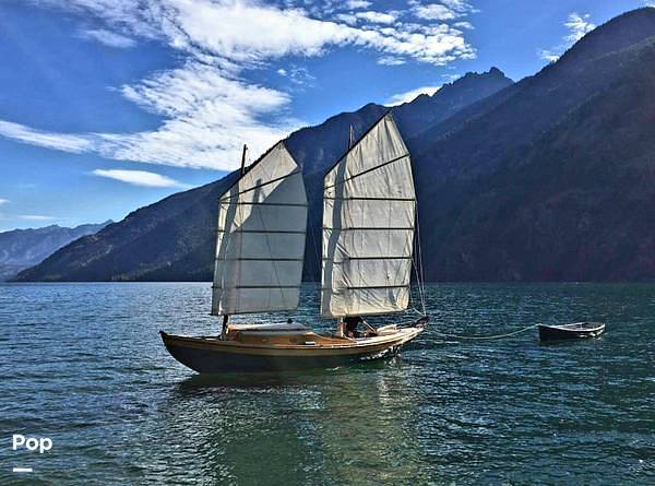 Slide: The Image of Custom 28 Junk Rig 1977 - 12843111