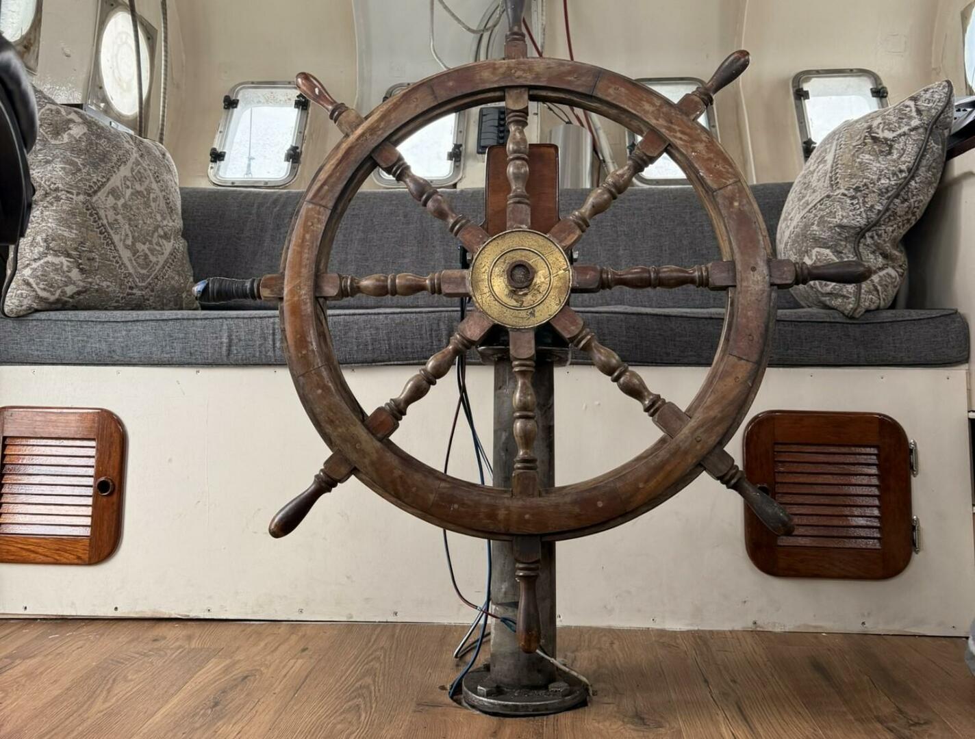 Slide: The Image of Custom 76 1989 - 5428828