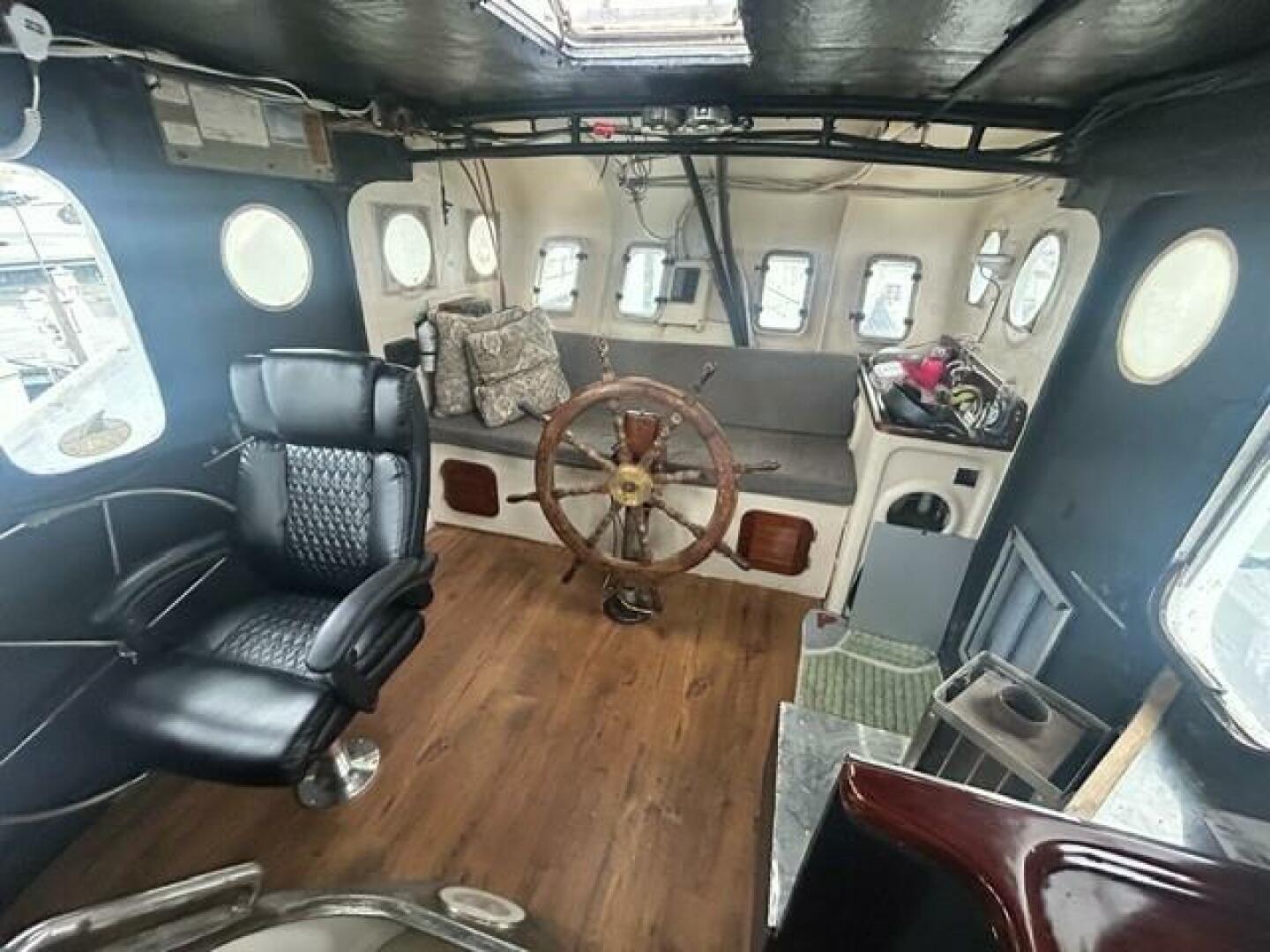 Slide: The Image of Custom 76 1989 - 5430702