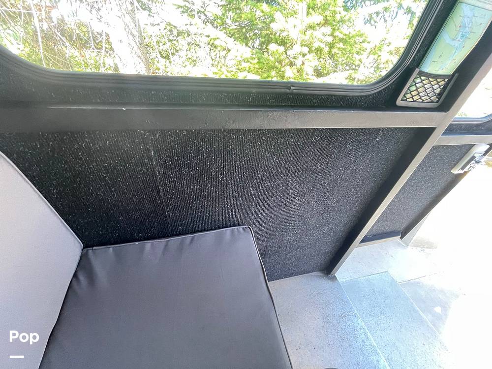 Slide: The Image of Custom Aluminum 26 2023 - 13007594