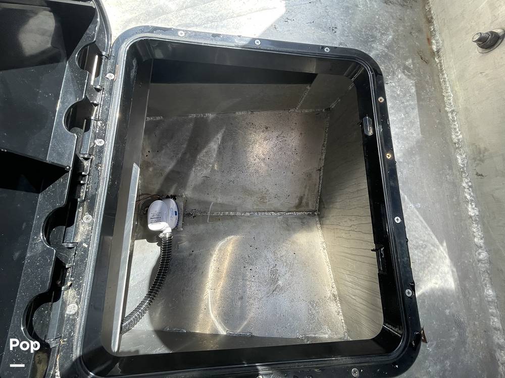 Slide: The Image of Custom Aluminum 26 2023 - 13007606