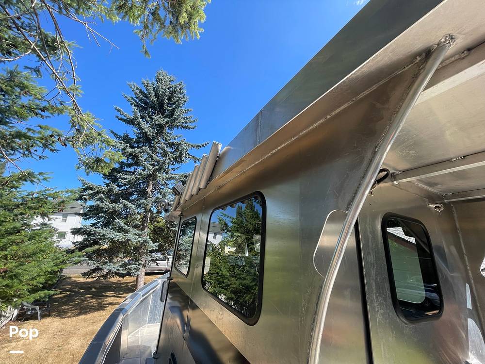 Slide: The Image of Custom Aluminum 26 2023 - 13007258