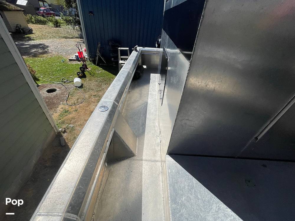 Slide: The Image of Custom Aluminum 26 2023 - 13007278