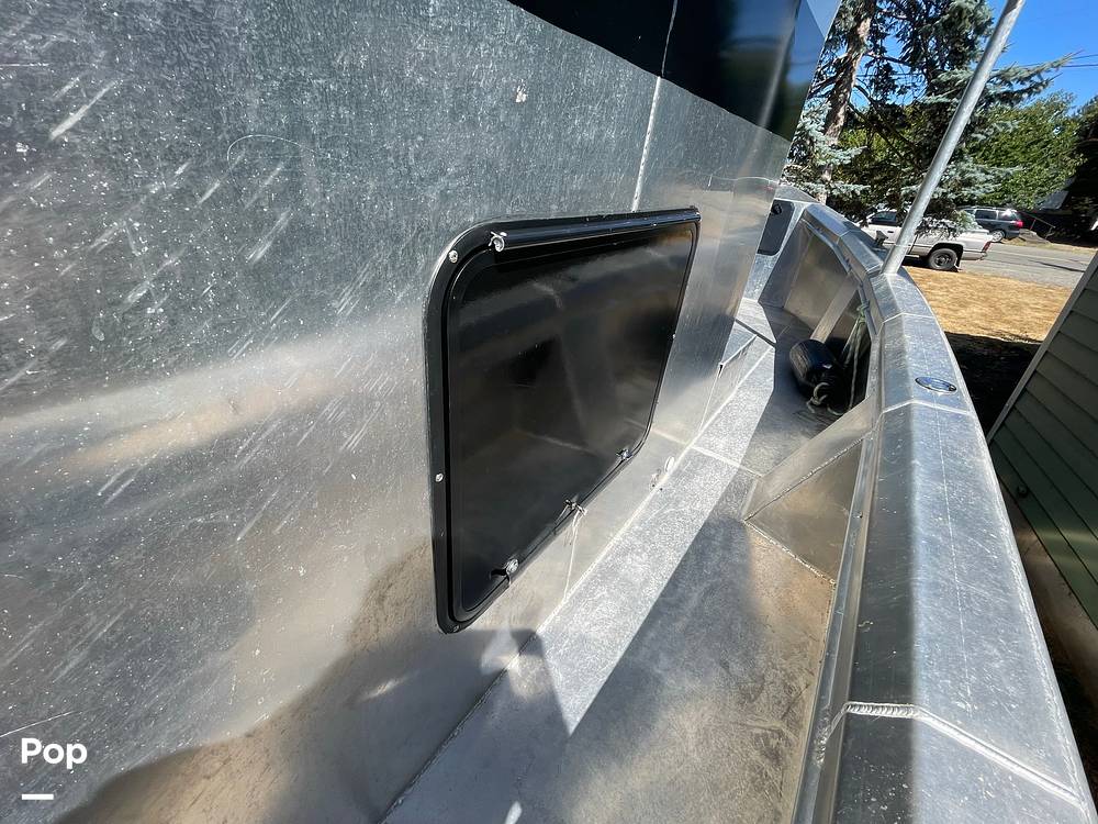 Slide: The Image of Custom Aluminum 26 2023 - 13007287
