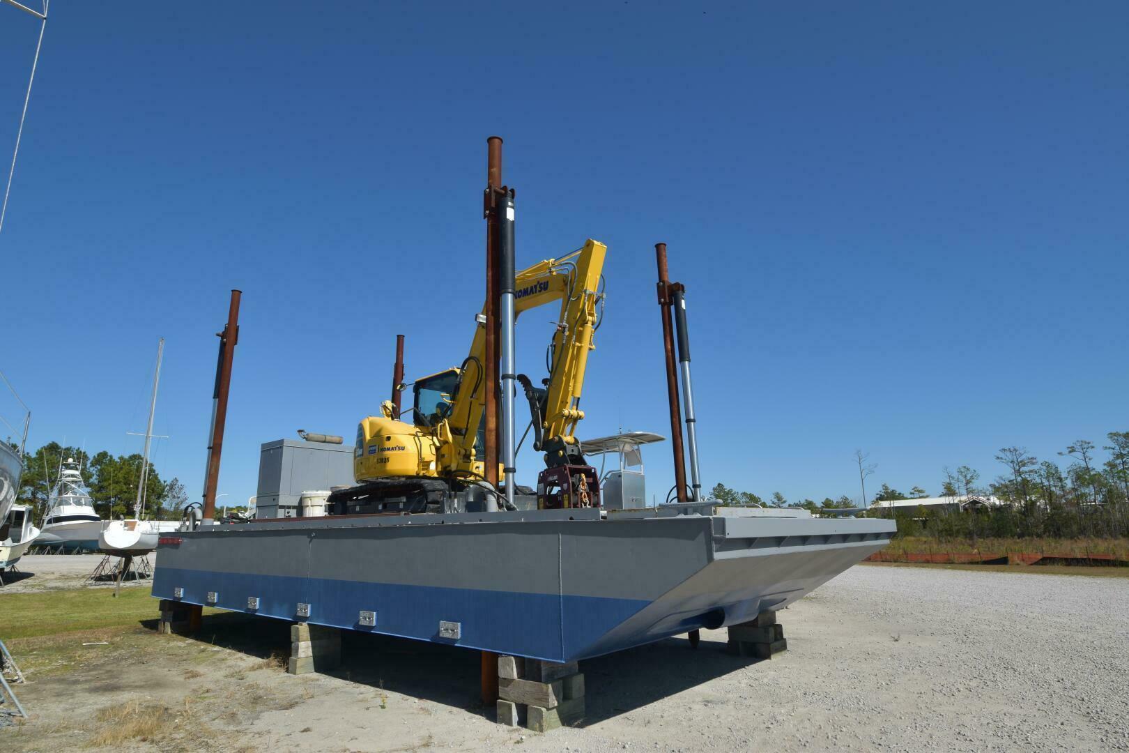 Slide: The Image of Custom Barge 2024 - 4943774