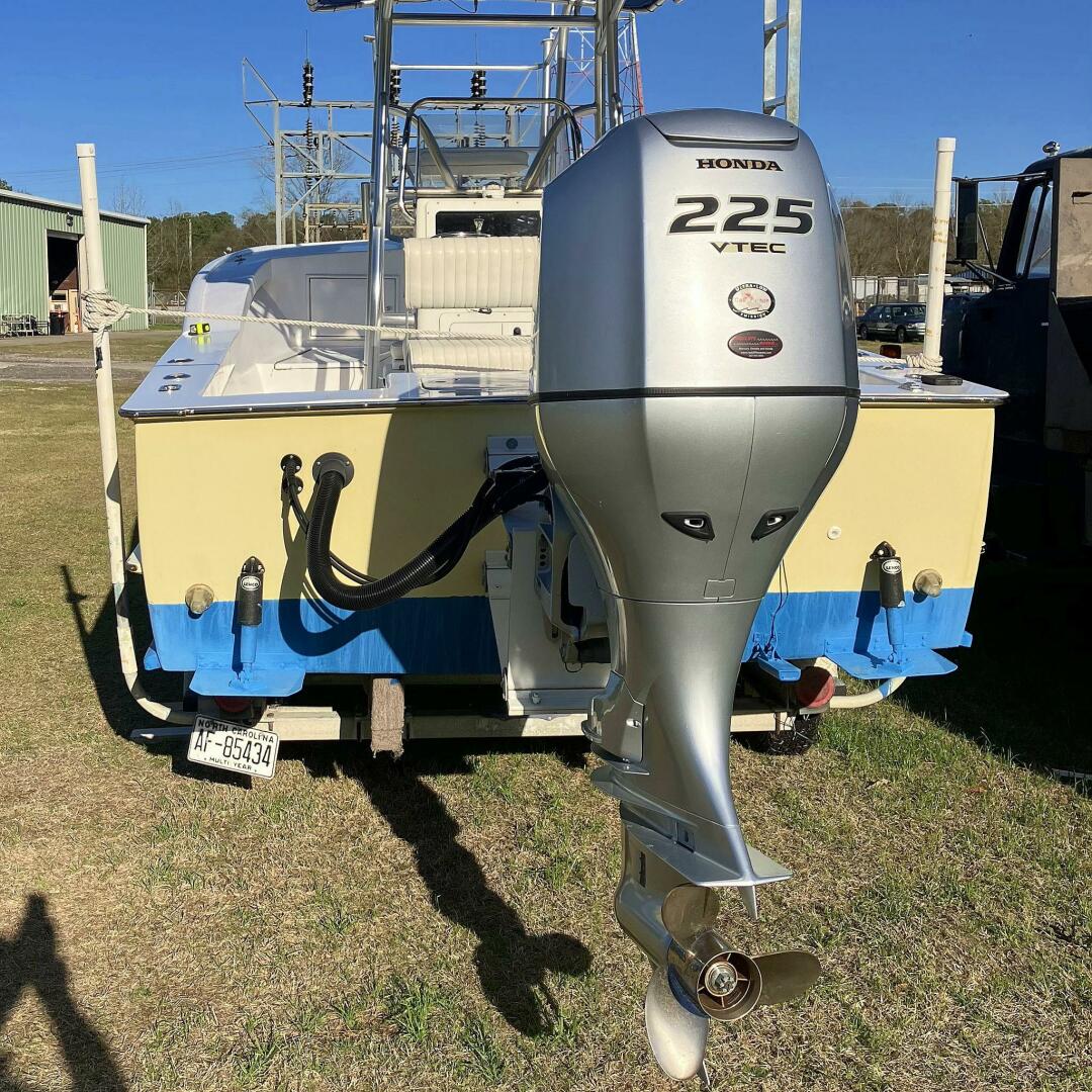 Slide: The Image of Custom B&C Boats 24 Open 1995 - 4873940