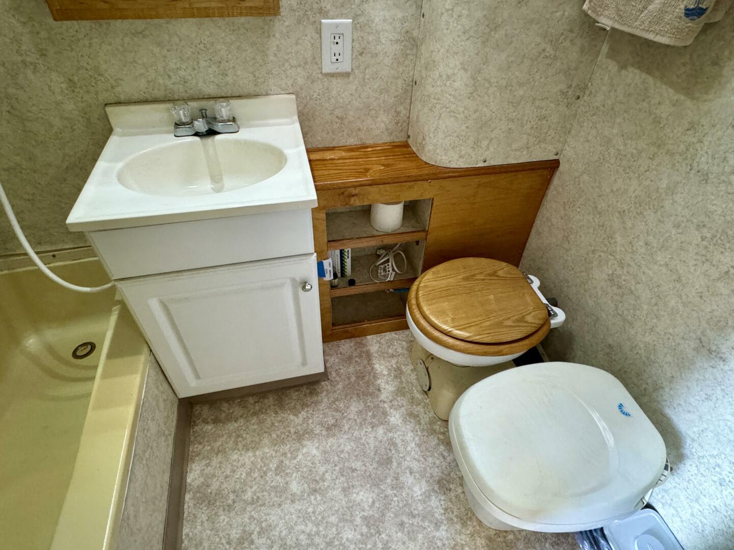 Slide: The Image of Custom Dennison's Custom Trailer Works/Sailabration 14 x 43 Solar Electric Aluminum Tritoon Houseboat 2003 - 4499030