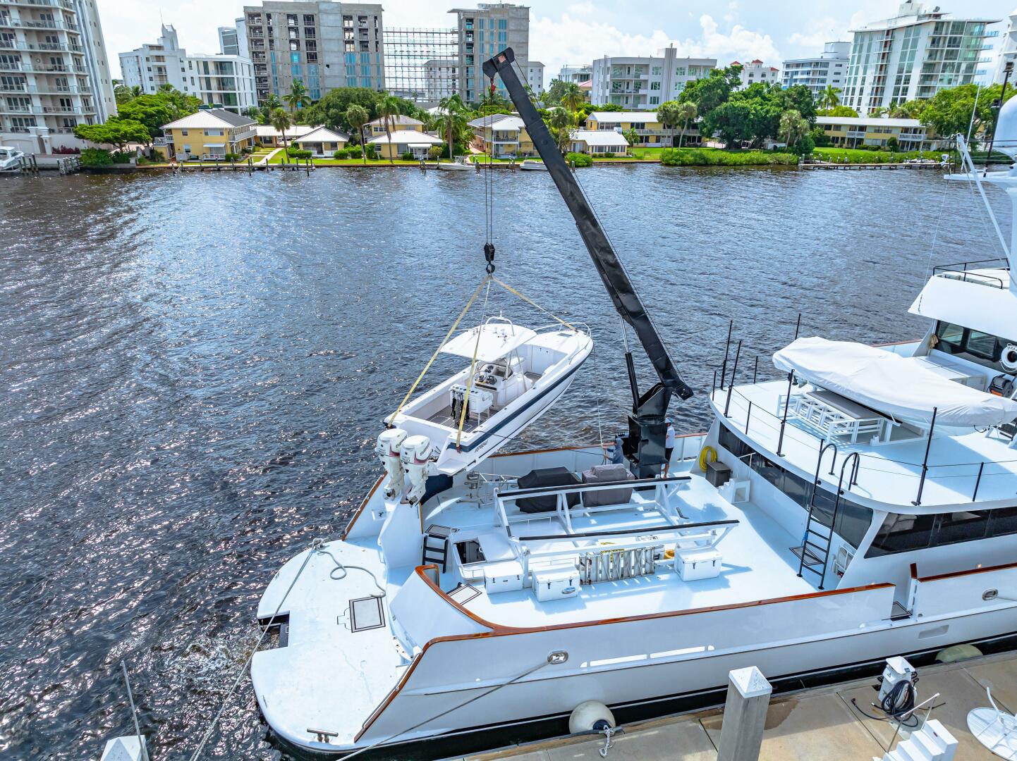 Slide: The Image of Custom Freeport Yachts - Expedition 1991 - 4868800