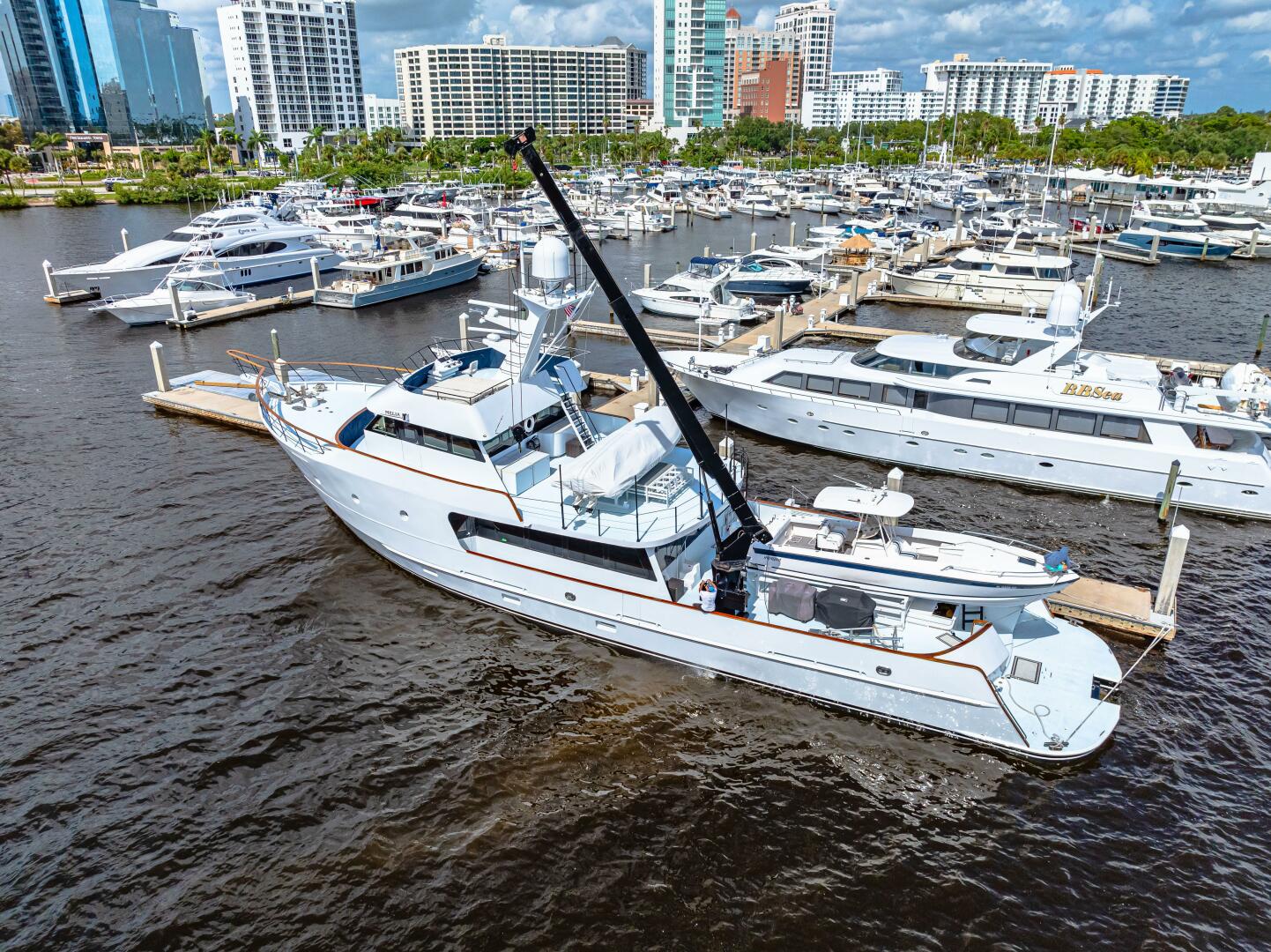 Slide: The Image of Custom Freeport Yachts - Expedition 1991 - 4868802