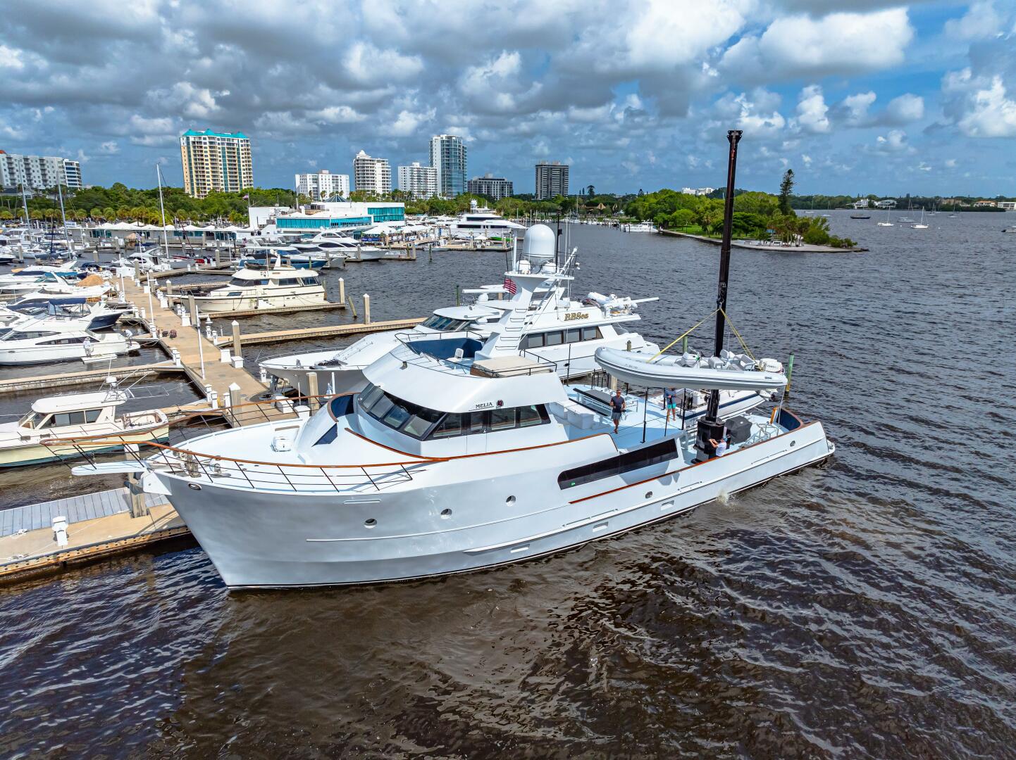 Slide: The Image of Custom Freeport Yachts - Expedition 1991 - 4868803