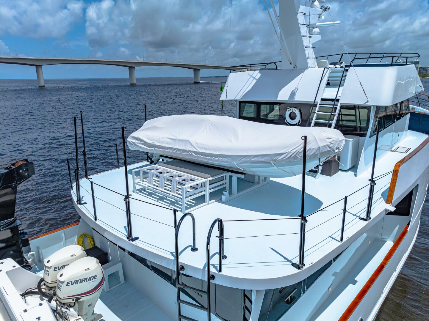 Slide: The Image of Custom Freeport Yachts - Expedition 1991 - 4868711