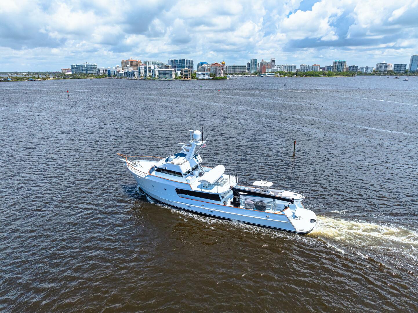 Slide: The Image of Custom Freeport Yachts - Expedition 1991 - 4868712