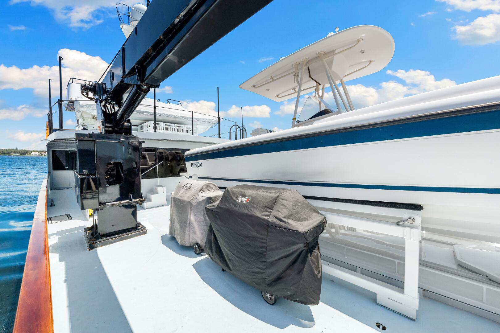 Slide: The Image of Custom Freeport Yachts - Expedition 1991 - 4868719