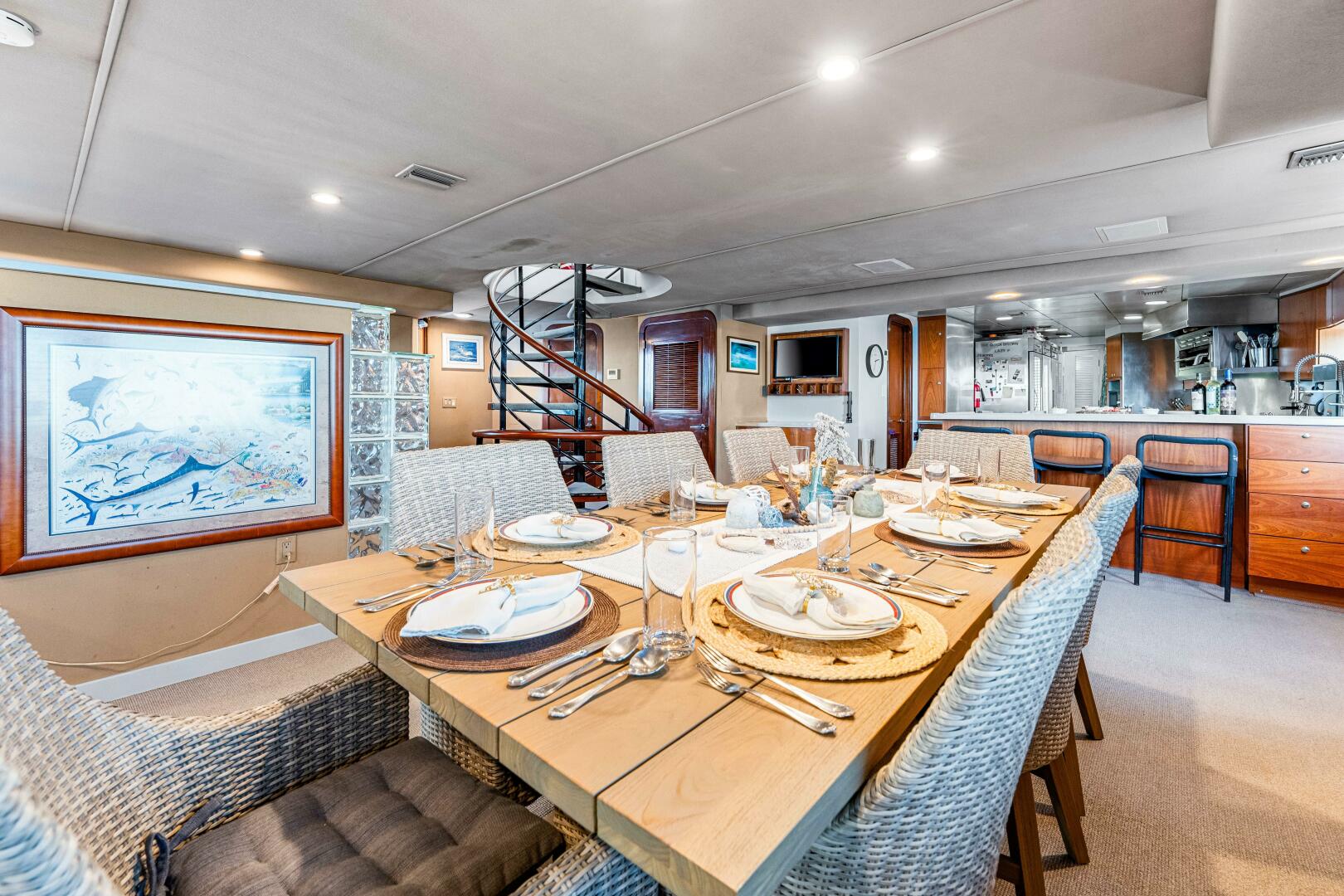 Slide: The Image of Custom Freeport Yachts - Expedition 1991 - 4868738