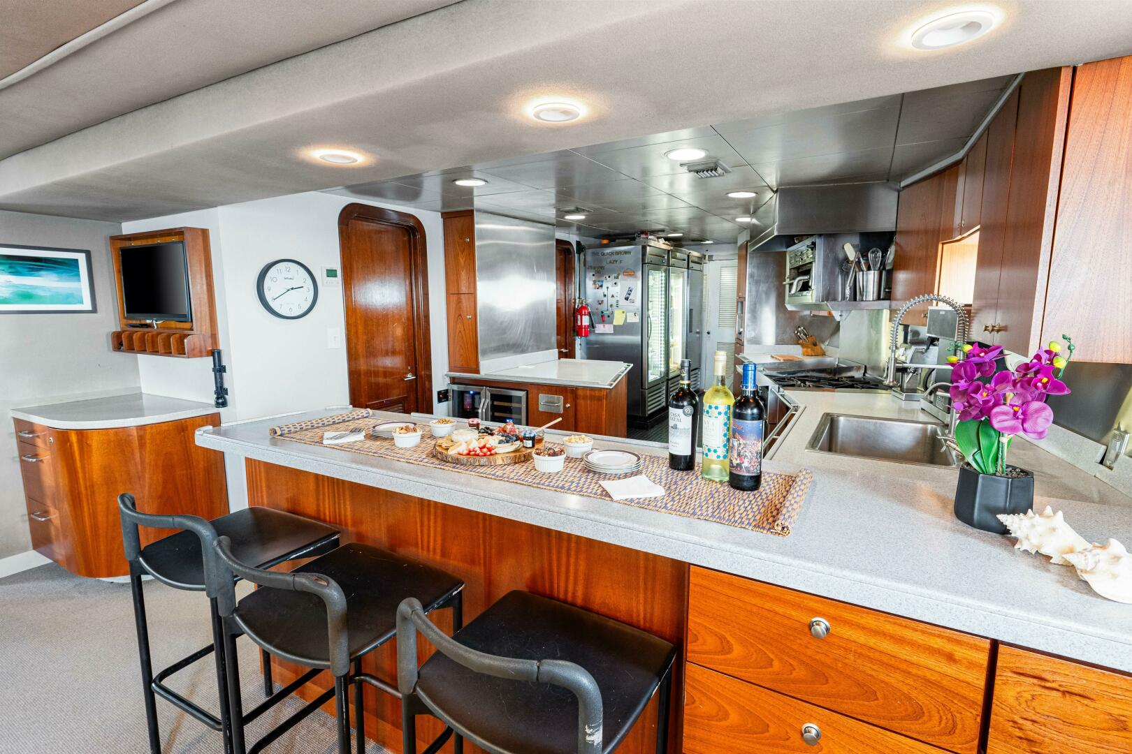 Slide: The Image of Custom Freeport Yachts - Expedition 1991 - 4868747