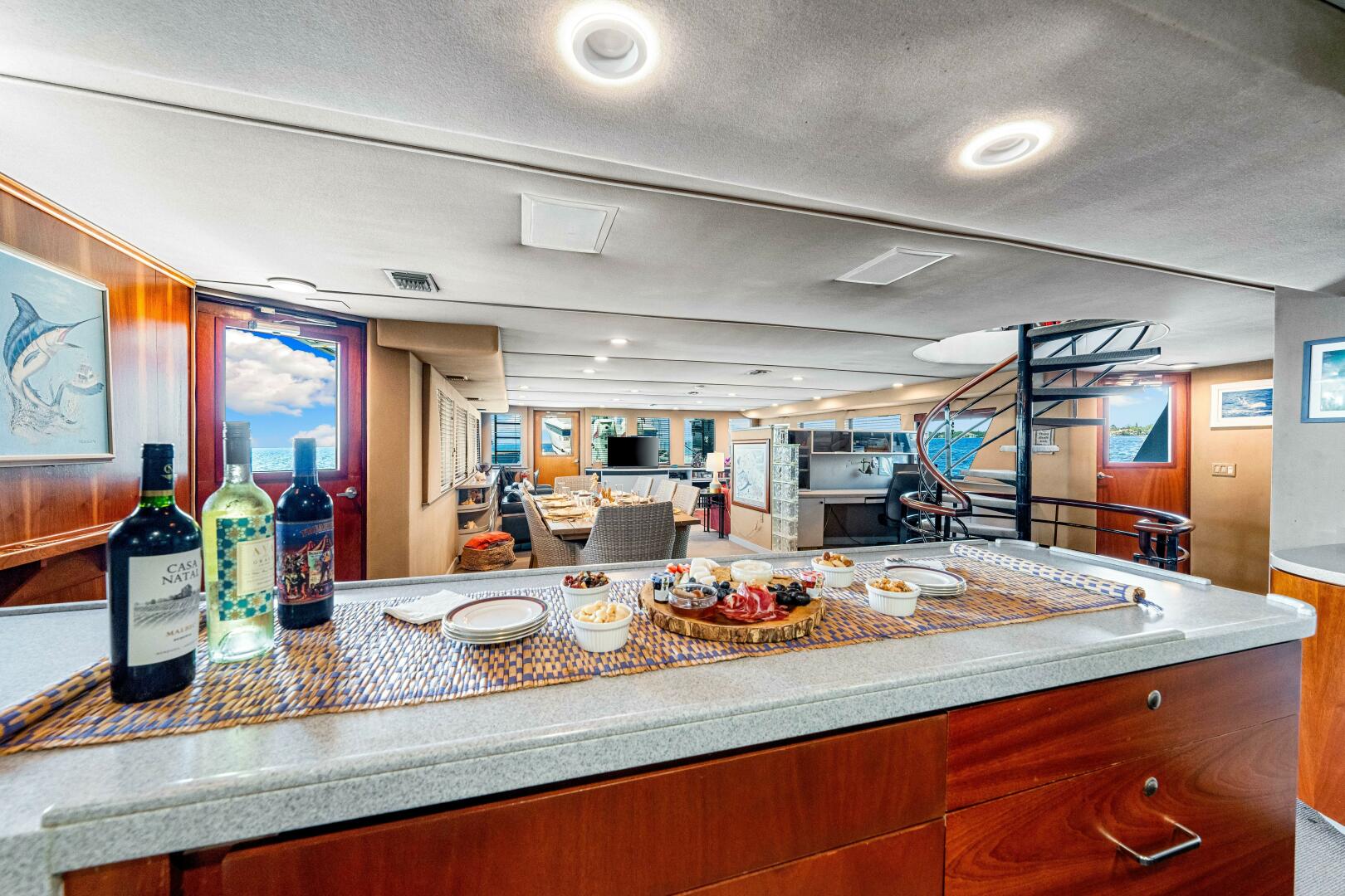 Slide: The Image of Custom Freeport Yachts - Expedition 1991 - 4868748