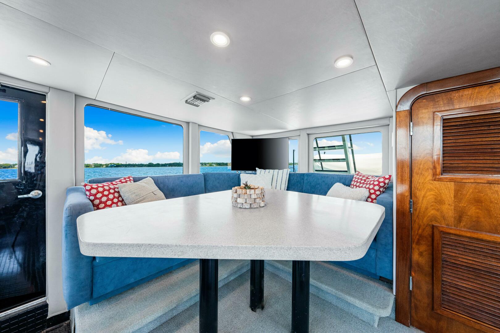 Slide: The Image of Custom Freeport Yachts - Expedition 1991 - 4868759