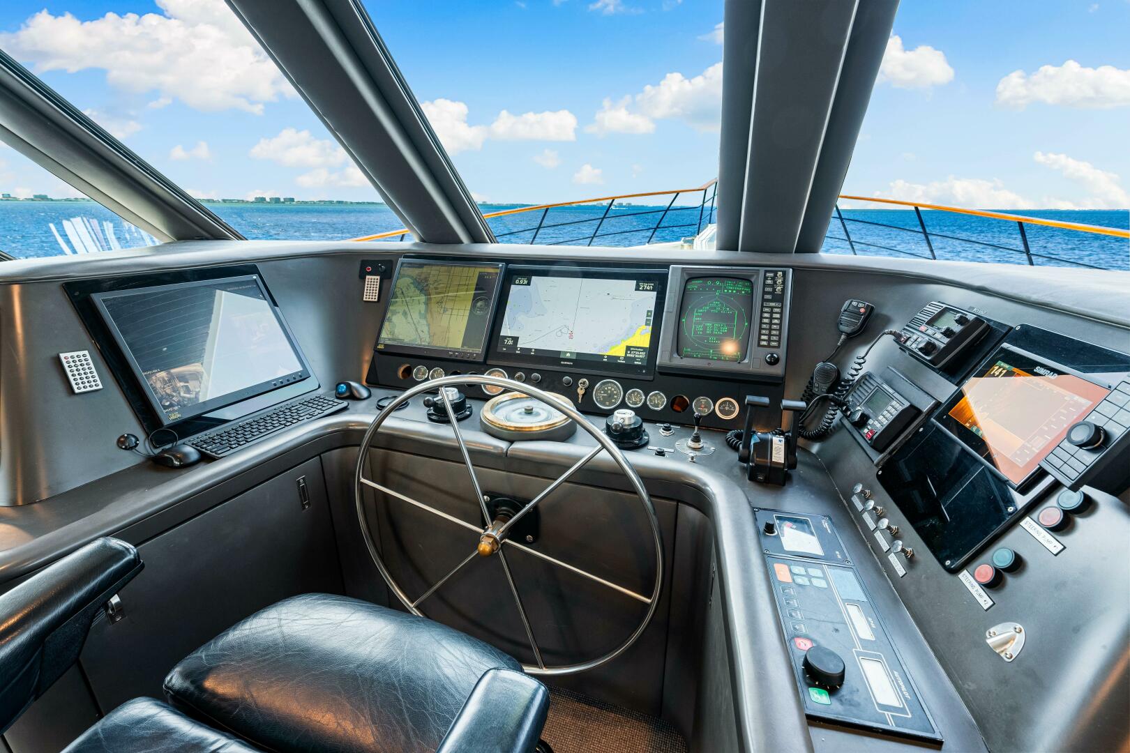 Slide: The Image of Custom Freeport Yachts - Expedition 1991 - 4868762