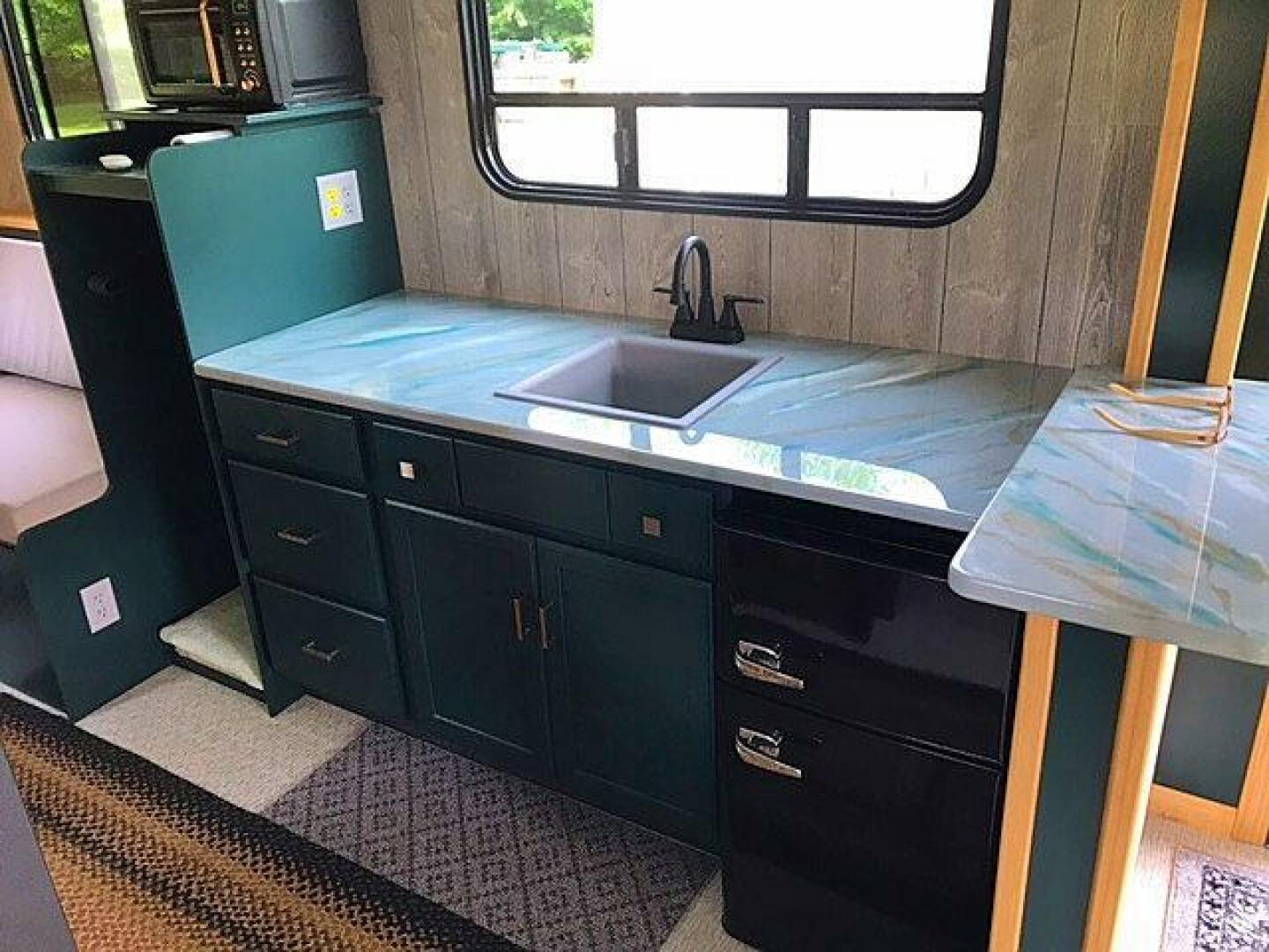 Slide: The Image of Custom Houseboat 2023 - 4868018