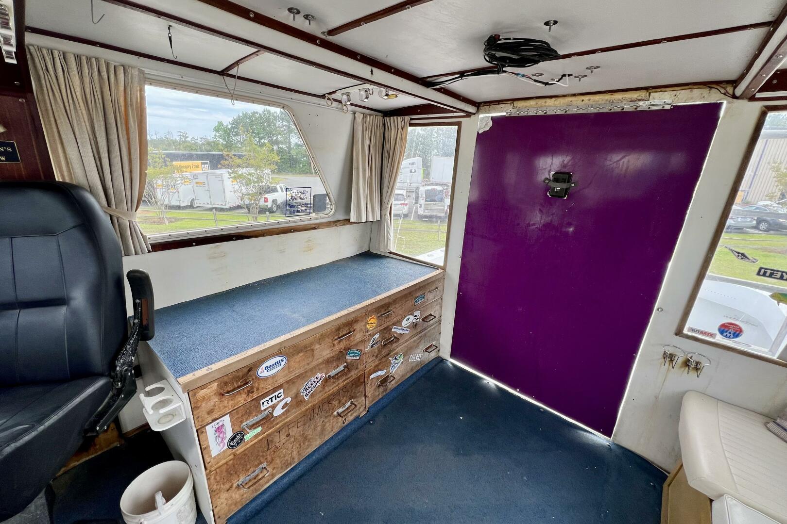 Slide: The Image of Custom Legnos 35 1985 - 5288303