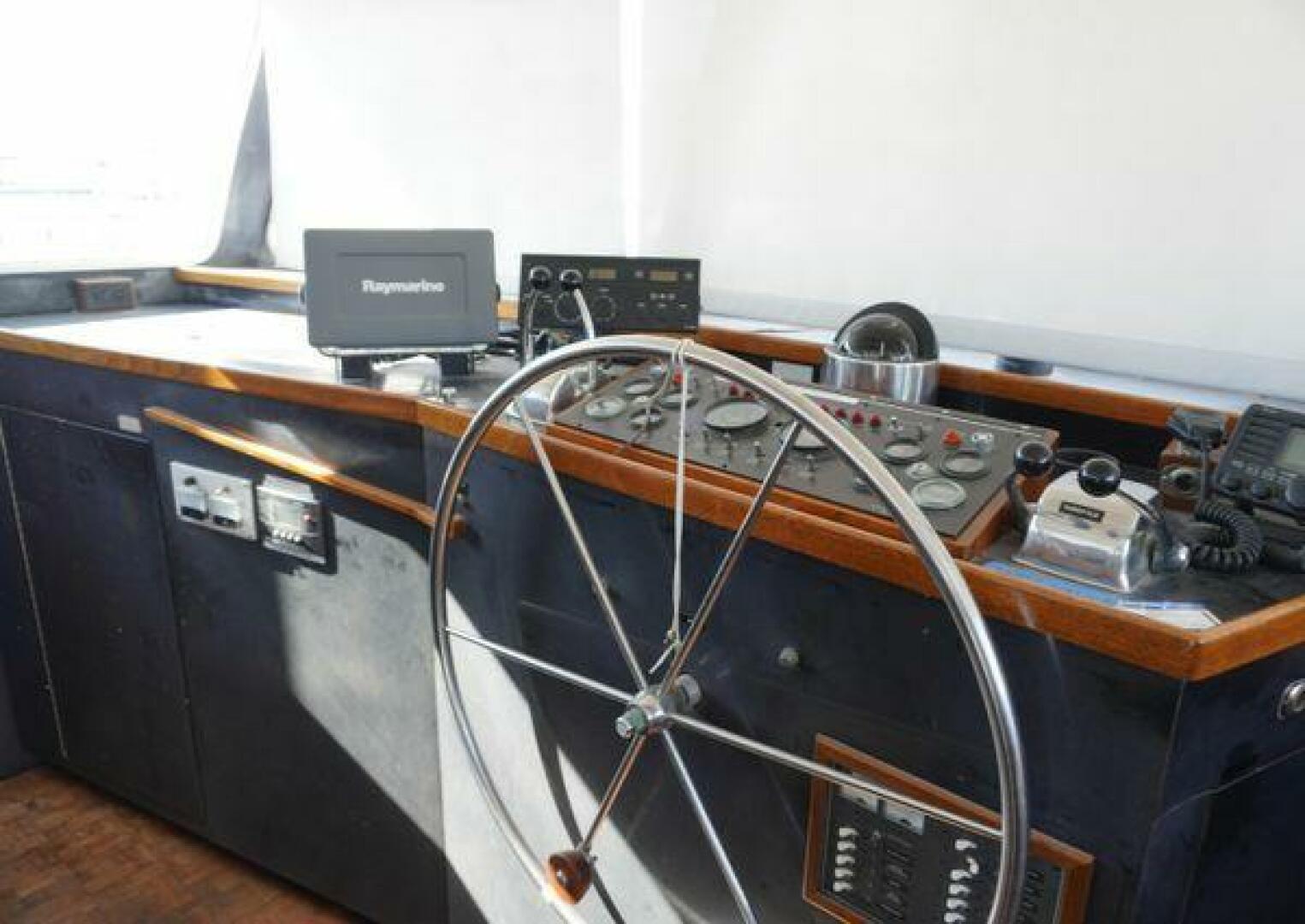 Slide: The Image of Custom Mason/Bragg Pilothouse Motoryacht 1986 - 5234230