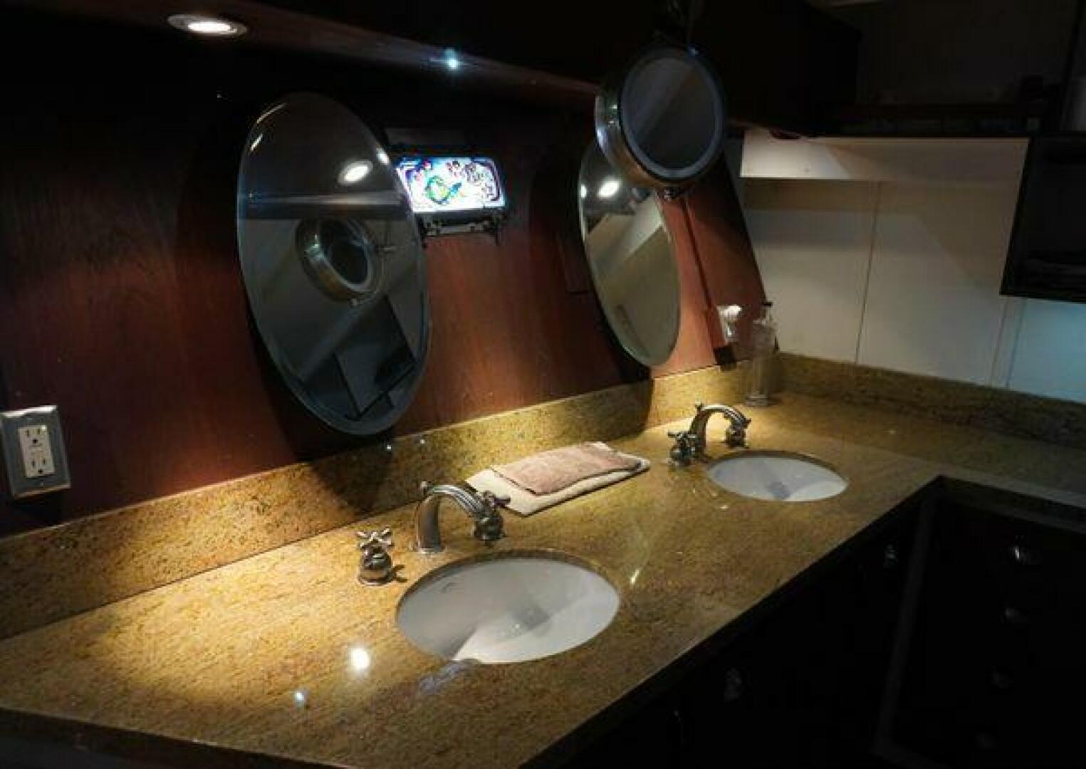 Slide: The Image of Custom Mason/Bragg Pilothouse Motoryacht 1986 - 5234244