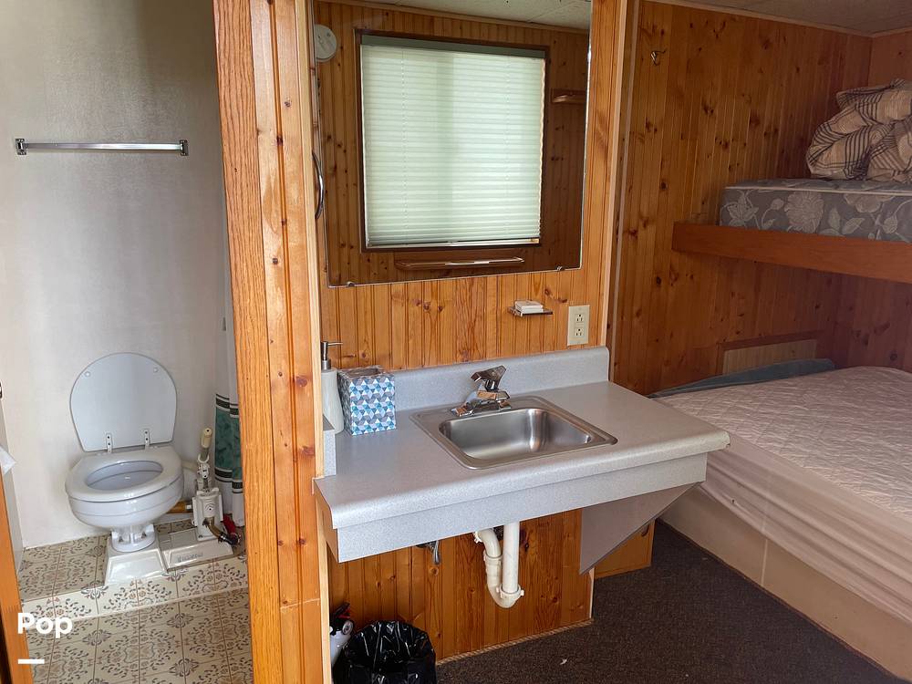 Slide: The Image of Stateroom (1 of 6) - 12643596