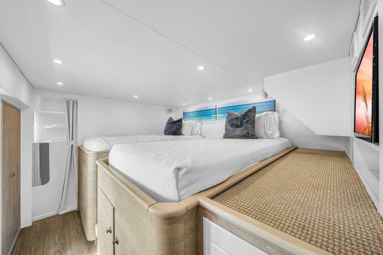 Slide: The Image of Custom Pacific Expedition 65 2013 - 4806183